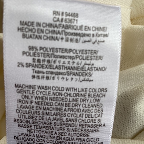 BCBG 60’s print flutter sleeve dress size large. Square neckline. NWT - Picture 9 of 9